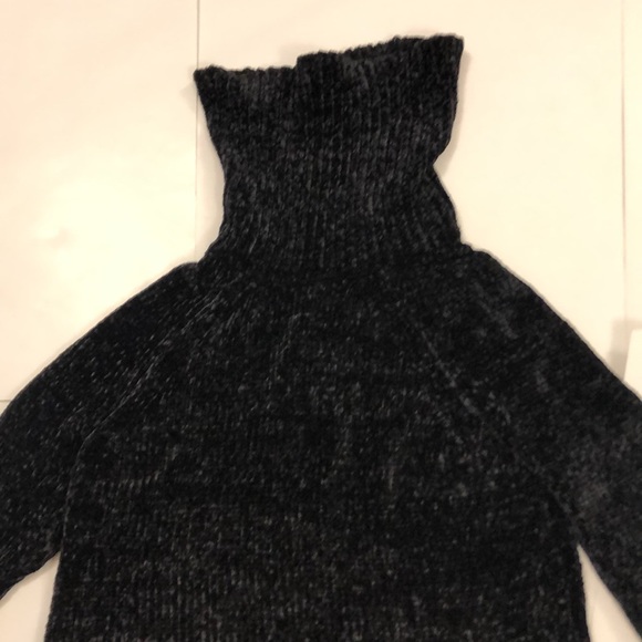 Saks Fifth Avenue S Chenille Dark Charcoal Grey Sweater Cozy Excellent Condition - Picture 3 of 11